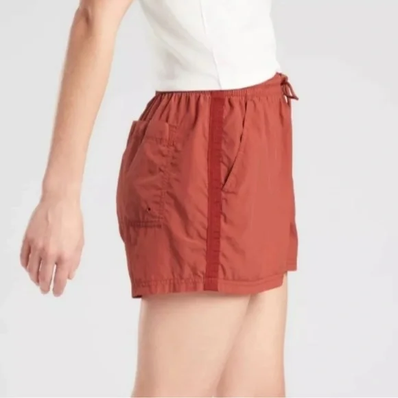 Athleta Women's Expedition Nylon Shorts - Picture 2 of 5